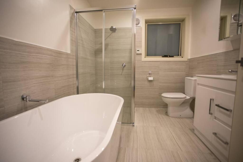 The Hill House Villa Bicheno Bagian luar foto