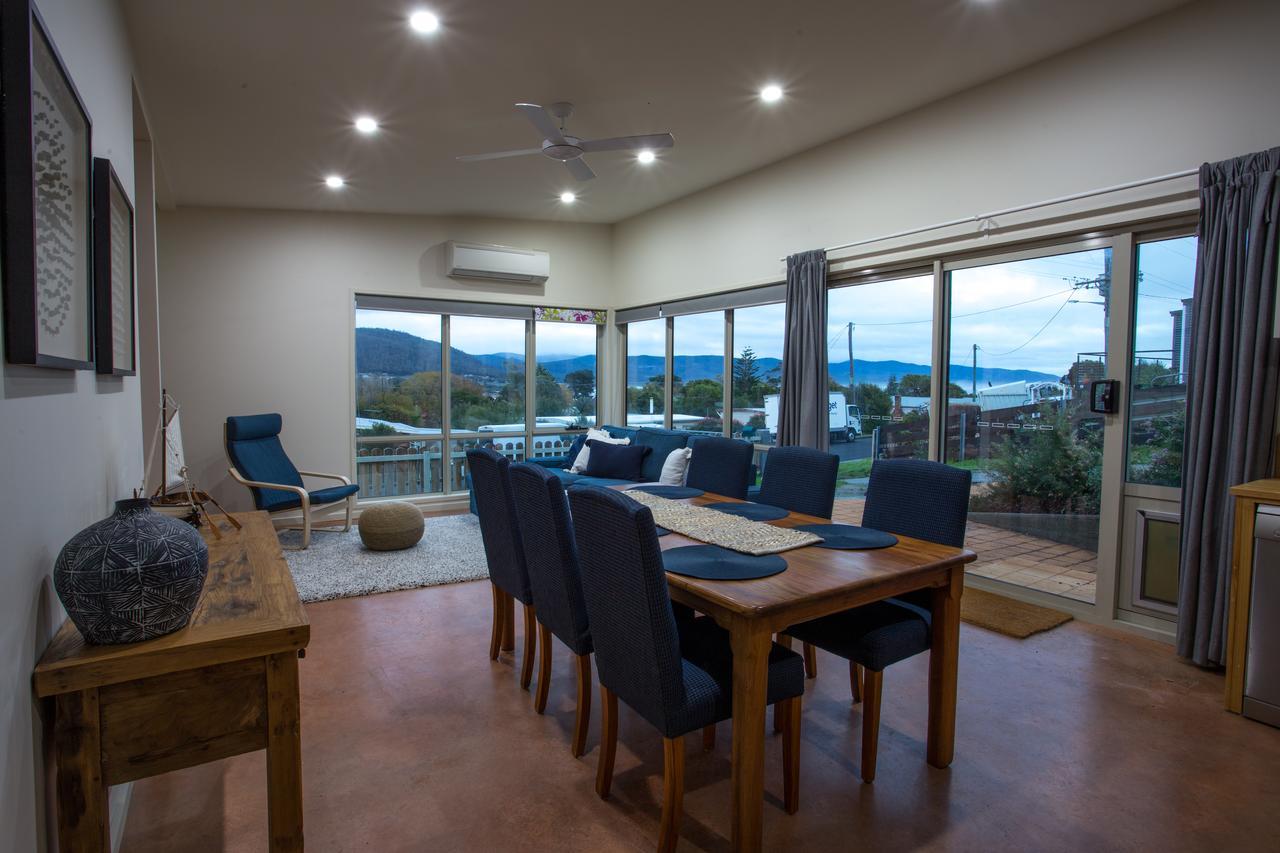 The Hill House Villa Bicheno Bagian luar foto